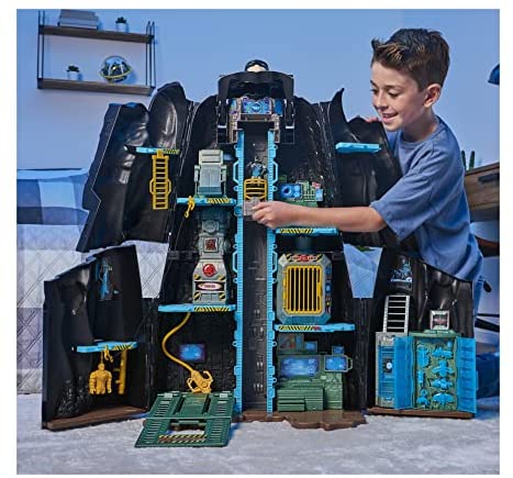 Batman, Bat-Tech Batcave, Giant Transforming Playset with Exclusive 4�� Batman Figure and Accessories